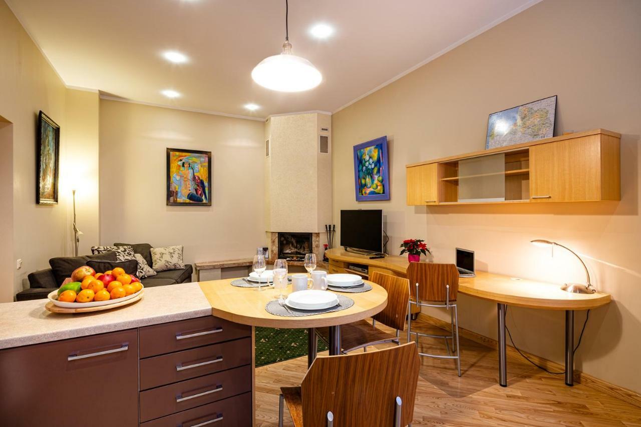 ריגה Kalnina Quiet Apartment In City Center מראה חיצוני תמונה