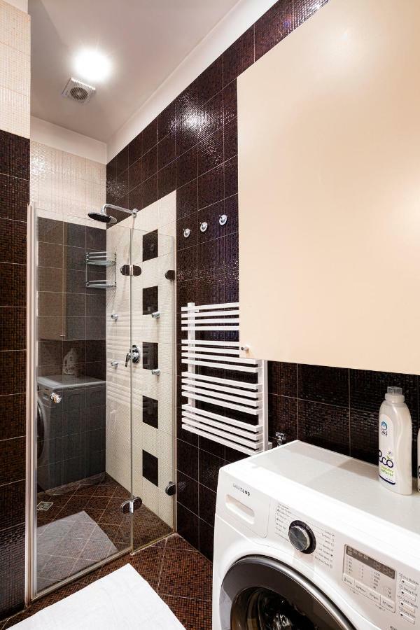 ריגה Kalnina Quiet Apartment In City Center מראה חיצוני תמונה
